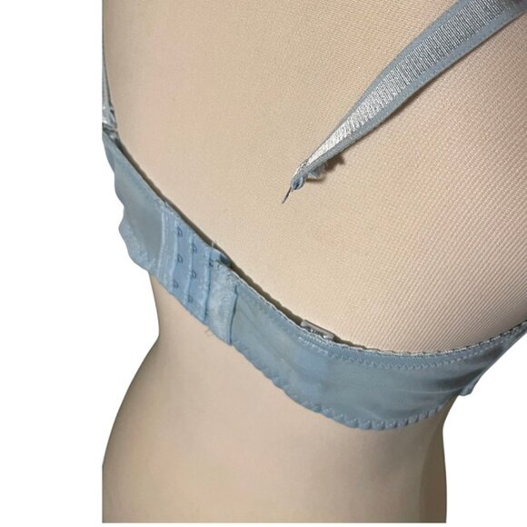 New baby blue Bra 38C with removable/adjustable straps - Picture 4 of 5